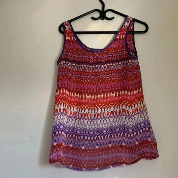 Lady Dutch semi sheer tunic with purple trim and decorative buttons - Picture 4 of 8